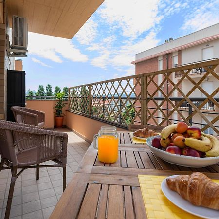 Apartamento Casa Baia Flaminia Pésaro Exterior foto