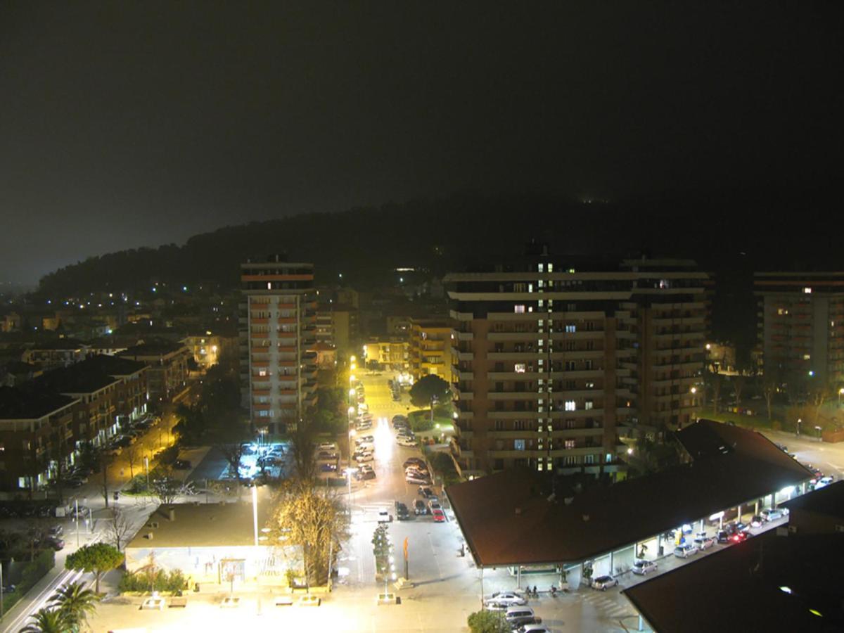 Apartamento Casa Baia Flaminia Pésaro Exterior foto